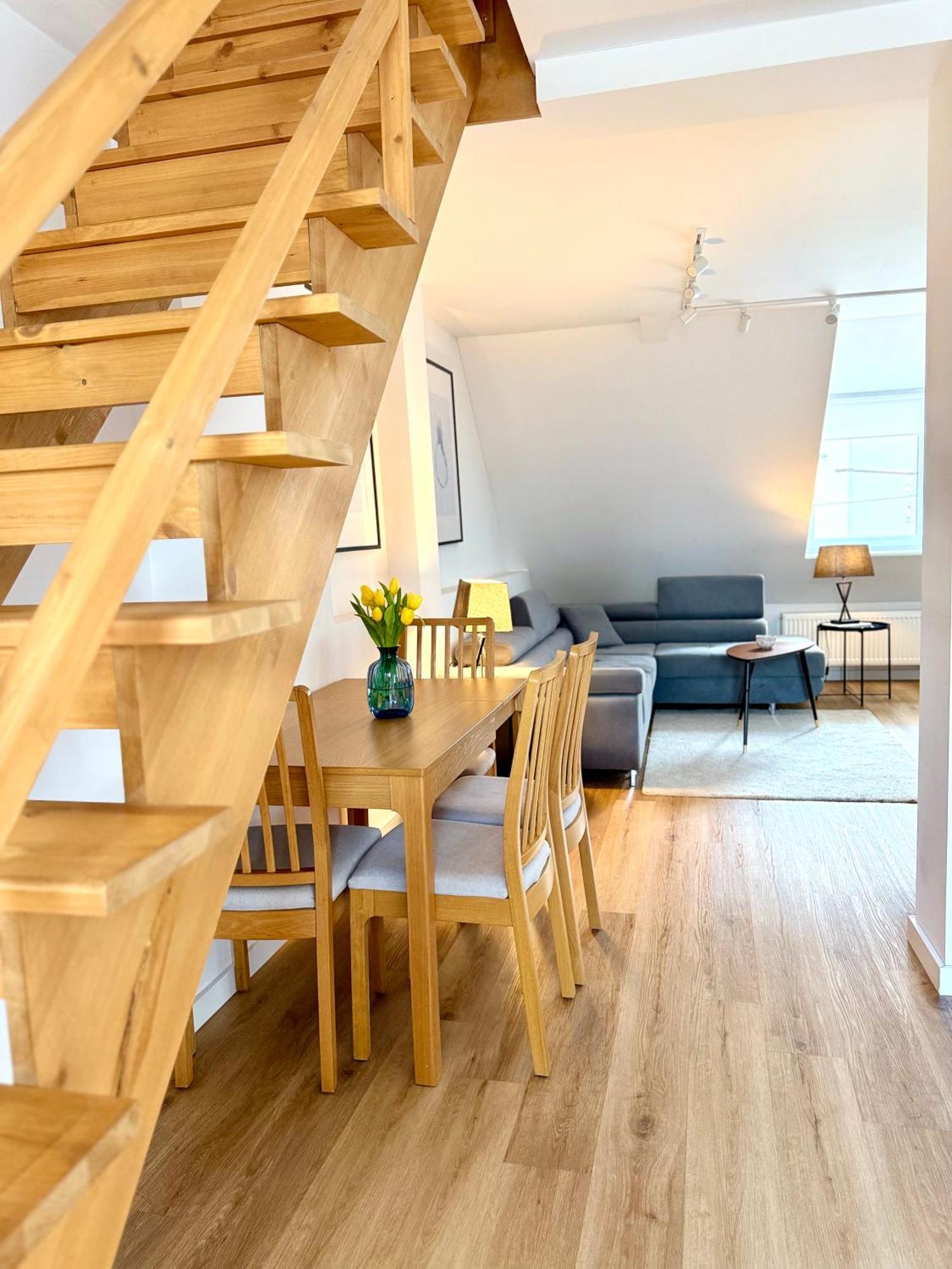 Apartament Pietrowy W Centrum Klodzka Z Darmowym Parkingiem Kłodzko Esterno foto